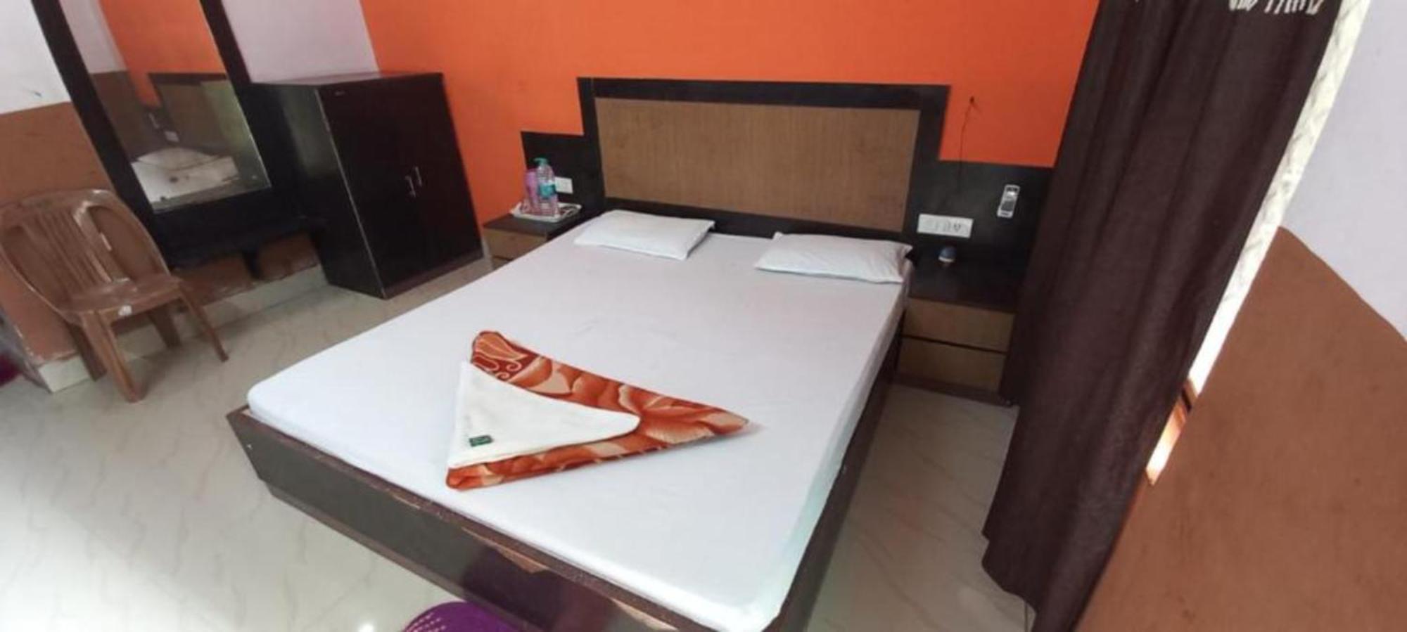 Hotel Samrat Palace Near Puri Sea Beach Best Choice Of Travellers By Morservices Exterior foto
